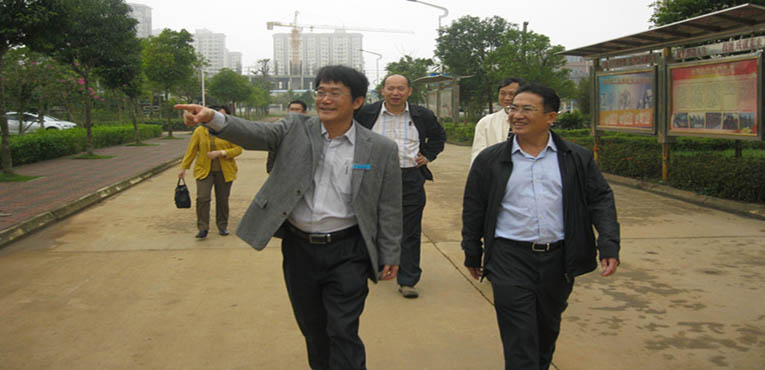 省教育厅考试局局长王贤在开云电子体育(中国)官方网站调研